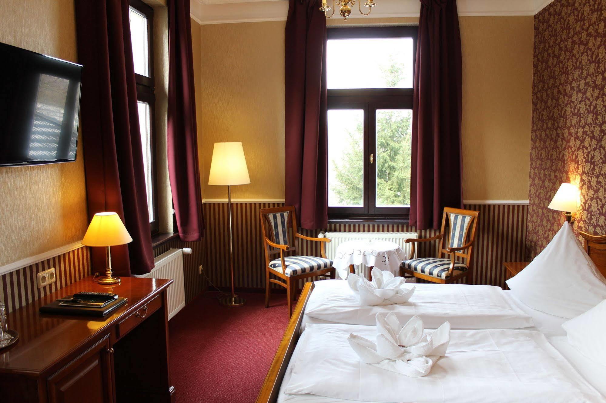 Schlosshotel Stecklenberg 탈레 외부 사진